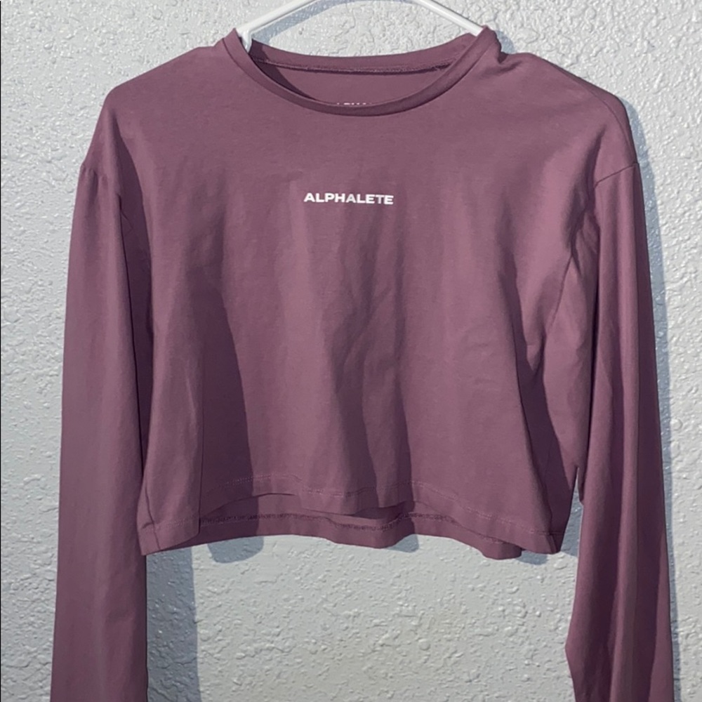 Alphalete long sleeve